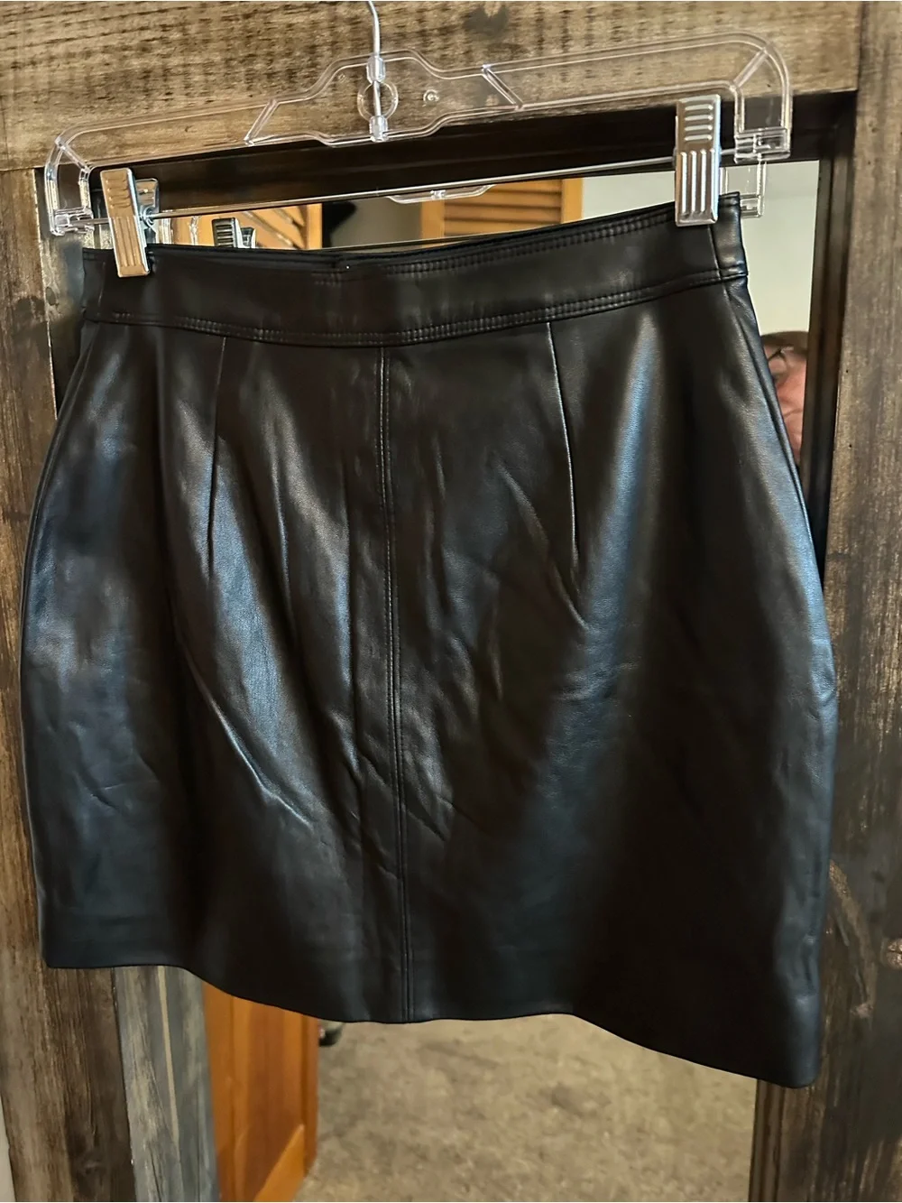 Hollister Black Faux Leather Mini Skirt XS Ultra High Rise Moto Zip Front Edgy